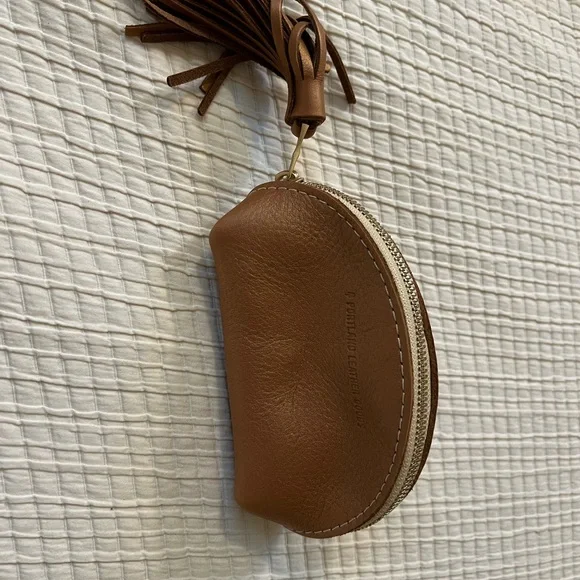 Portland Leather Hava Taco Pouch - Picture 5 of 5